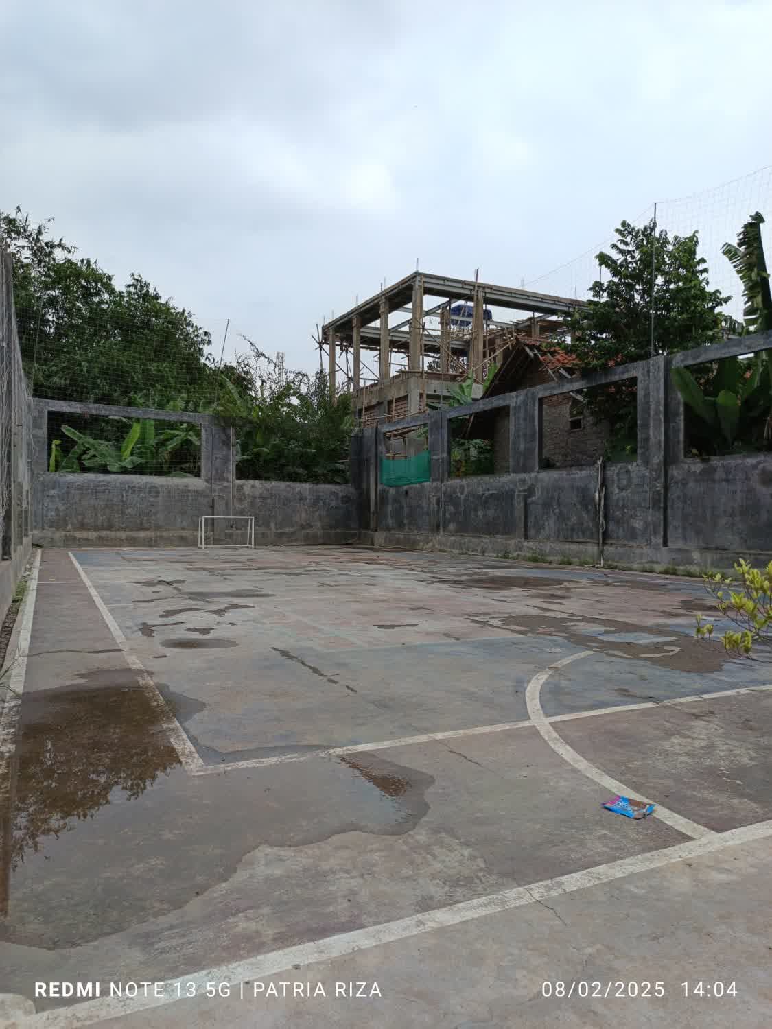 Lapangan Dan Area Bermain Yang Luas