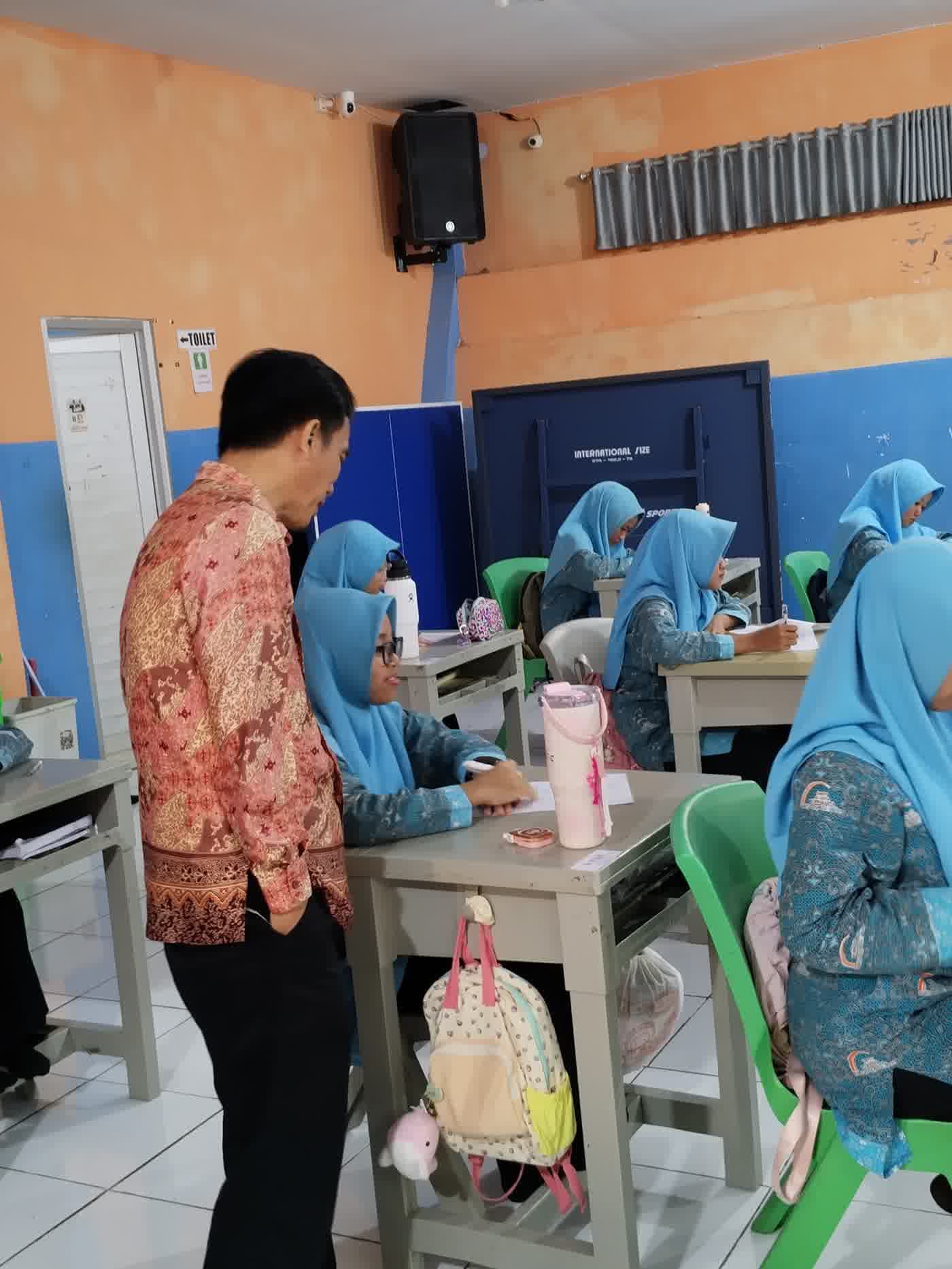 Kegiatan siswa SMPIT Al-Bina